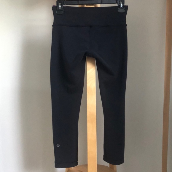 Lululemon Wunder Under Crop III (Reversible) - Picture 8 of 15